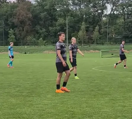 Juniorzy LKS rozgromili APR Lamparta Bydgoszcz 11:1