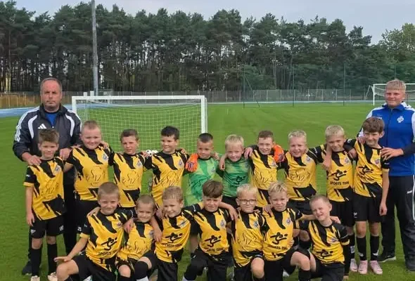 Młodzi piłkarze BKS Bydgoszcz zainaugurowali rozgrywki Od Pasji Do Futbolu