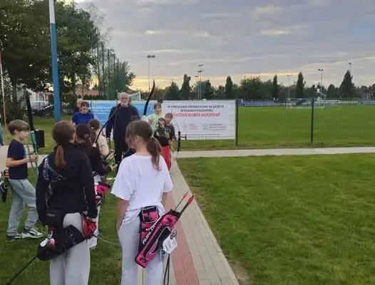 Łucznicy z Dobrcza trenują przed Otwartymi Mistrzostwami Kujawsko-Pomorskiego Zrzeszenia LZS