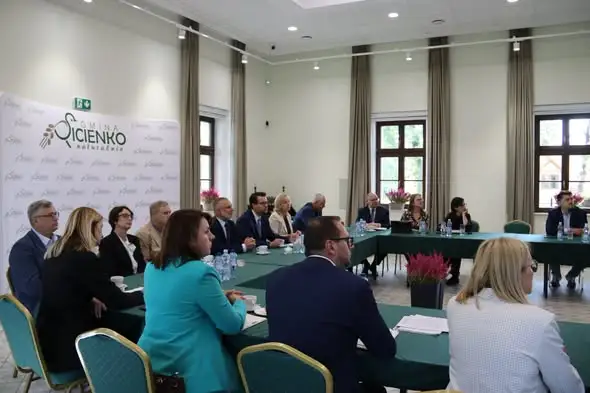 Wójtowie gmin Powiatu Bydgoskiego spotkali się w Pałacu w Sicienku