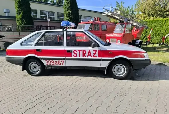 Zabytkowy Polonez Caro strażaków z Solca Kujawskiego przeszedł gruntowną renowację