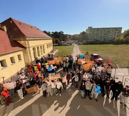 Tydzień Przeciwdziałania Przemocy Rówieśniczej w szkole – wspólny marsz i plakaty uczniów