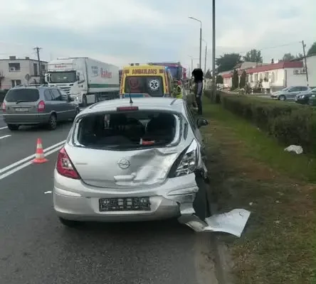 Wypadek w Nowej Wsi Wielkiej. Jedna osoba trafiła do szpitala