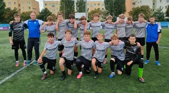 Juniorzy Młodsi B2 BKS Bydgoszcz wygrywają z APR Lampart 2:1 po bramce w 85. minucie