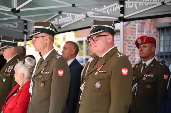 Sztandar dla Centrum Szkolenia Wojsk Rakietowych i Artylerii w Toruniu