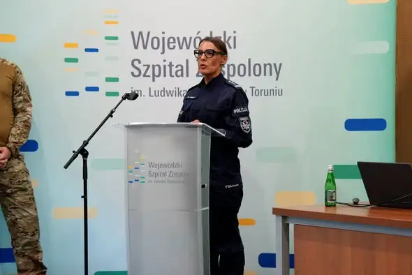 Toruń: Służby przećwiczyły scenariusz ataku terrorystycznego na tramwaj