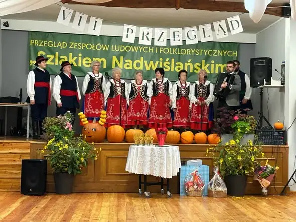 VII Przegląd Zespołów Ludowych w Czarżu – jubileusz 15-lecia „Nadwiślan”