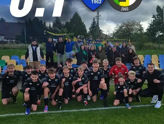 Trampkarze LKS Dąbrowa Chełmińska rozgromili Piaski Bydgoszcz 6:1