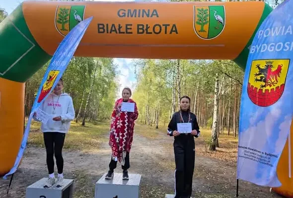 Uczniowie z gminy Osielsko zdominowali powiatowe biegi przełajowe