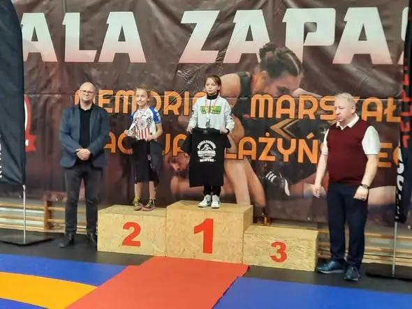 Victoria Osielsko z drużynowym złotem i sześcioma medalami w Pelplinie