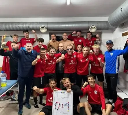 Historyczny wieczór Spójni Białe Błota: pierwsze punkty i pierwszy mecz pod światłami