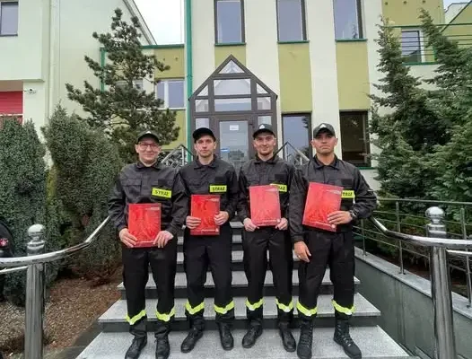 Czterech nowych strażaków OSP w gminie – zakończenie szkolenia podstawowego