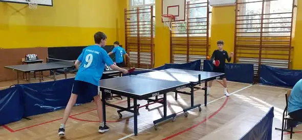 Tenis stołowy: sukcesy uczniów z gminy Dobrcz w mistrzostwach gminnych