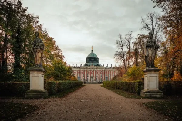 Zespół Pałacowo-Parkowy w Ostromecku – perła pod Bydgoszczą