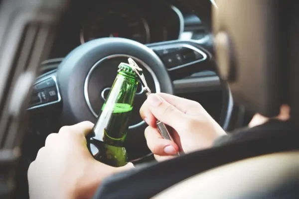 Koronowo: symulatory zderzeń i alkogogle uczą bezpieczeństwa na drodze